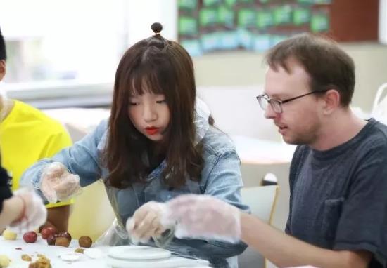 上国际艺术学校好吗_与国内艺校有何区别