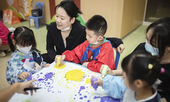 广美附中AIP国际部少儿老师