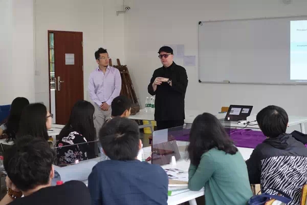 英国考文垂艺术学院副院长WALLACE的AIP之行