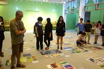 广美附中国际部2013级学生作业观摩