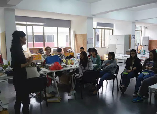 英国赫德福特大学来访AIP