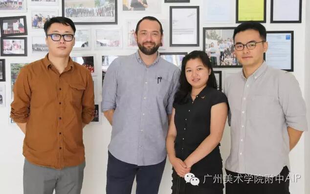 谢菲尔德哈纳姆大学教授Lee Ford与AIP校区老师合影