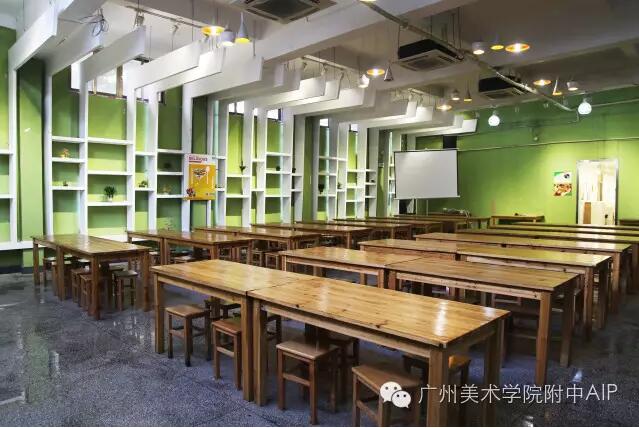 更宽敞明亮的校园食堂 更宽敞明亮的校园食堂