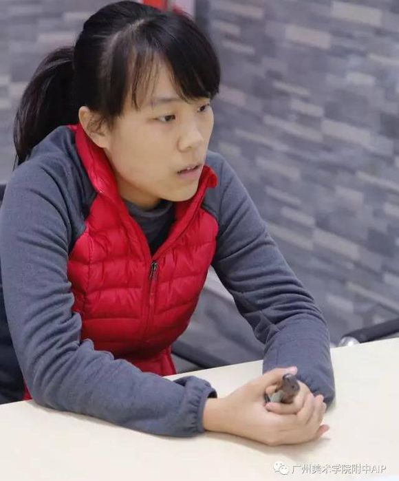 广美附中AIP高三年级颜惟依同学 广美附中AIP高三年级颜惟依同学