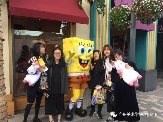 广美附中aip学生们在好莱坞环球影城游乐场玩得非常开心 广美附中aip学生们在好莱坞环球影城游乐场玩得非常开心