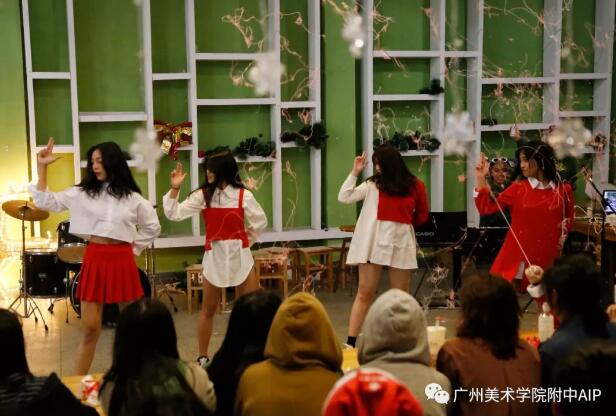 12月25日,AIP组织举行了一年一度的圣诞晚会 12月25日,AIP组织举行了一年一度的圣诞晚会