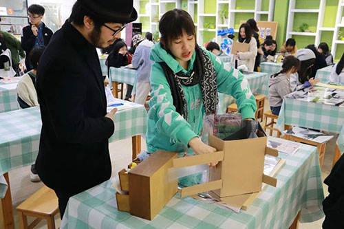 戏剧性的落差:举办一场“落差集市”,只要四组词语! 戏剧性的落差:举办一场“落差集市”,只要四组词语!