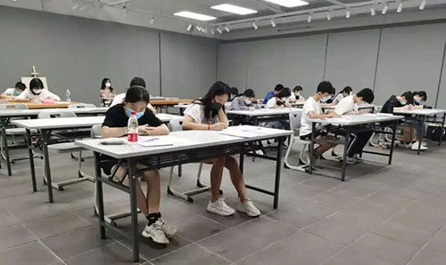 广州美院附中AIP2020年首场线下入学考试在广州美院附中本部顺利开考